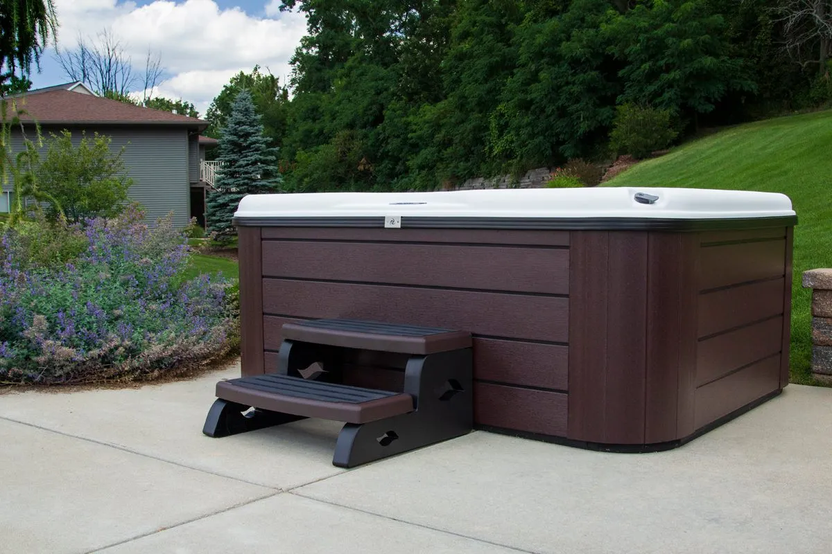 Side view of Nordic Stella Hot Tub