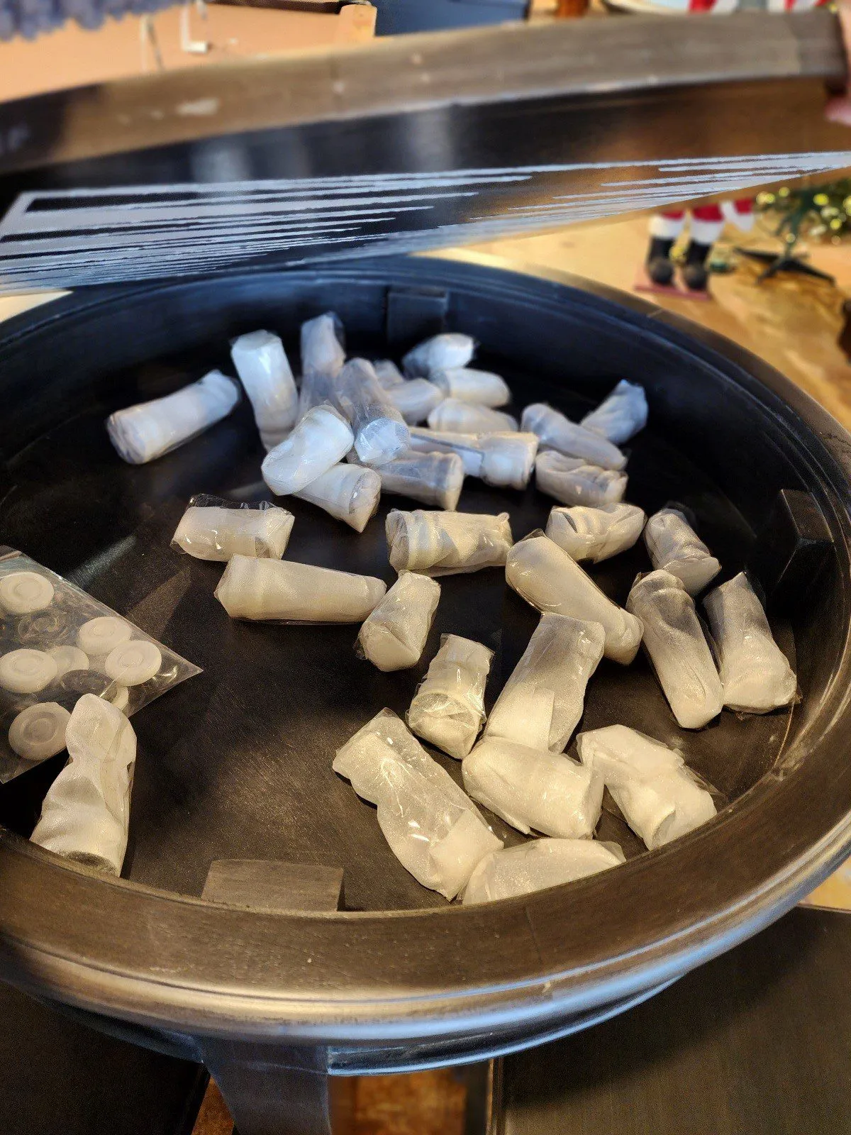 CHESS AND CHECKERS GAME TABLE SET - Image 3